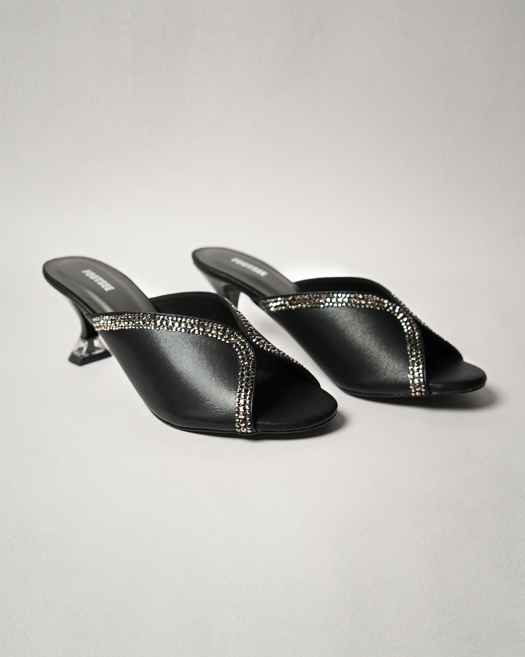 Nocturne – Black