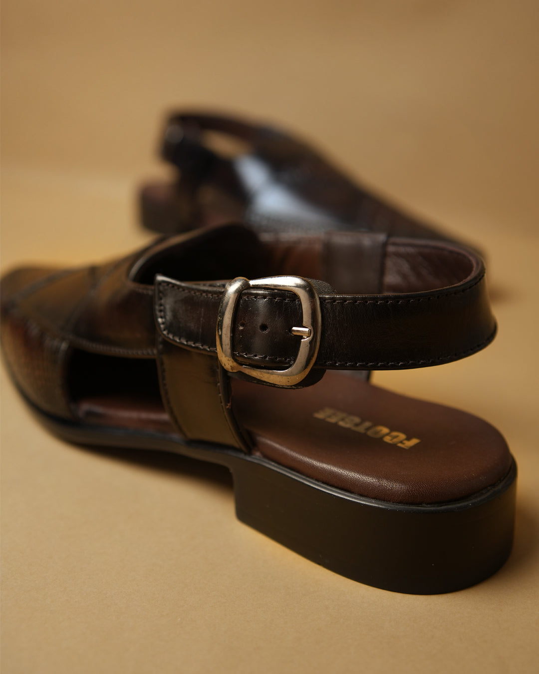 Hunar – Dark Brown