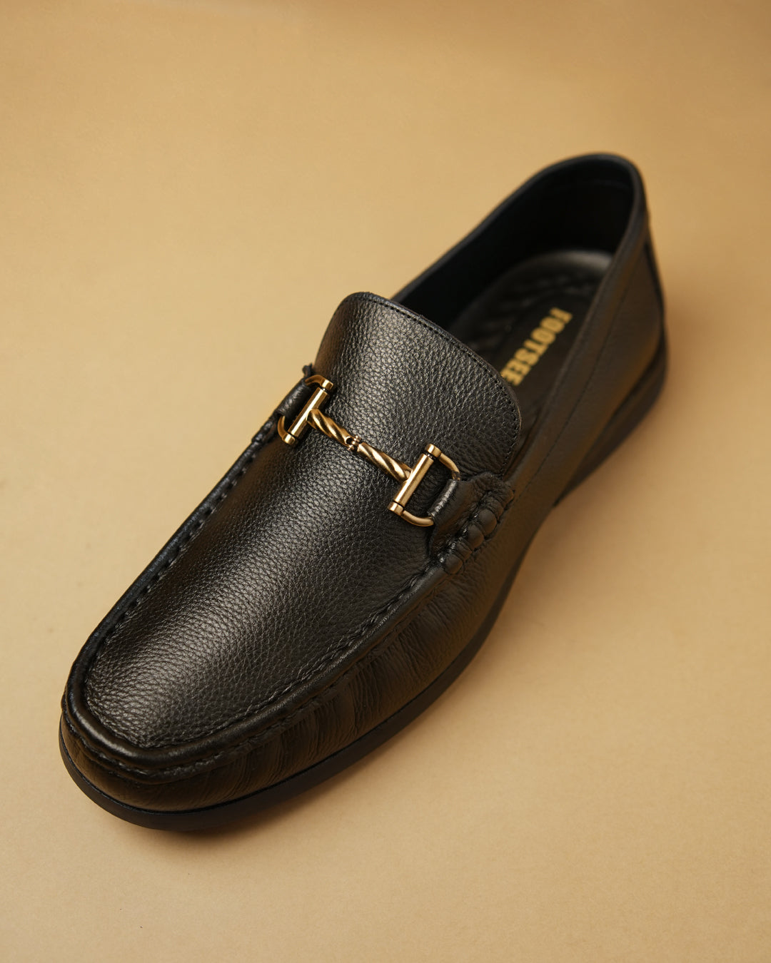 Saddle – Black