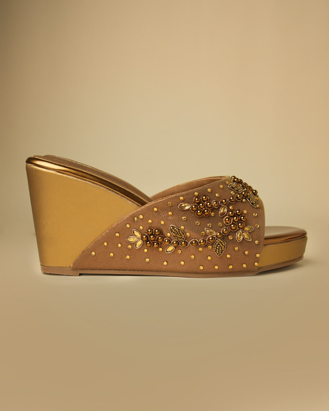 Zareen Antique Gold Wedge Slide view 5