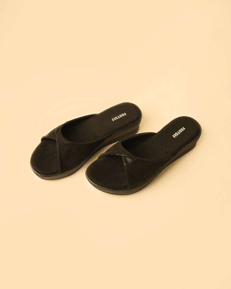 Flair Black Crossover Platform Slide