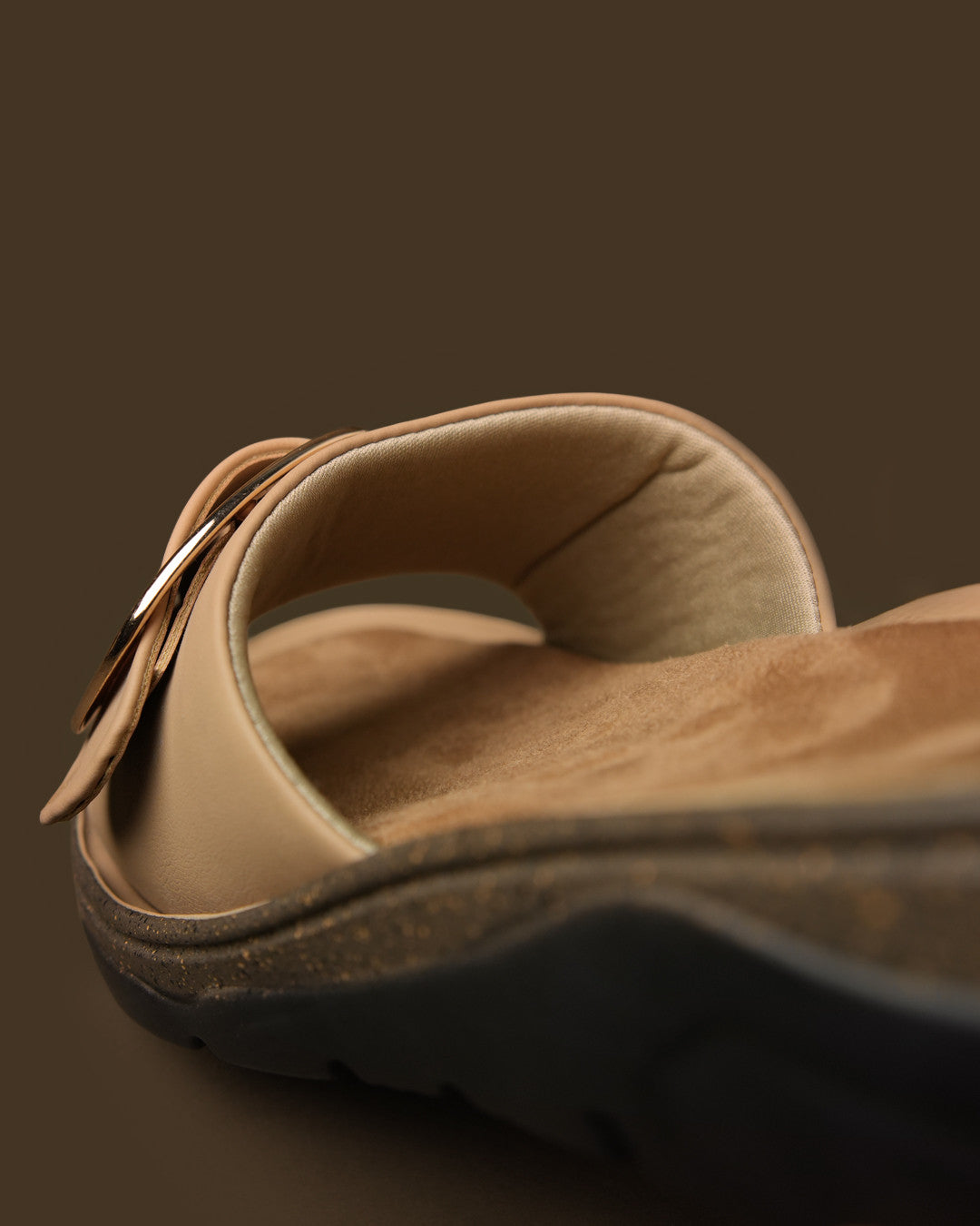 Clasp Taupe Buckle-Detail Flat Slide view 7