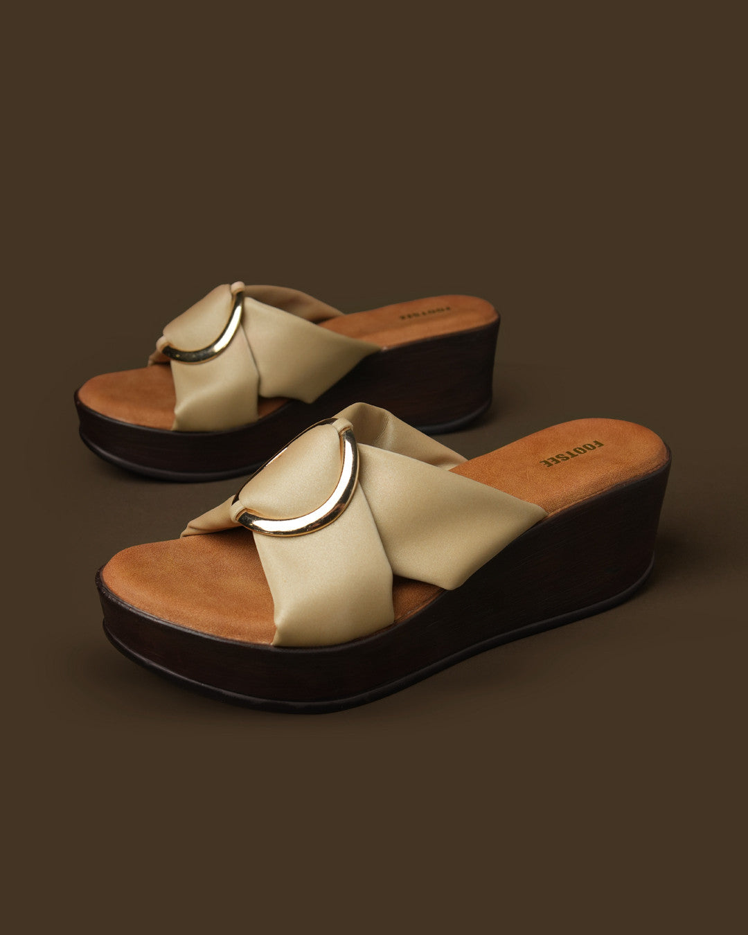 Orbit Olive Beige Ring-Detail Wedge Slide view 4