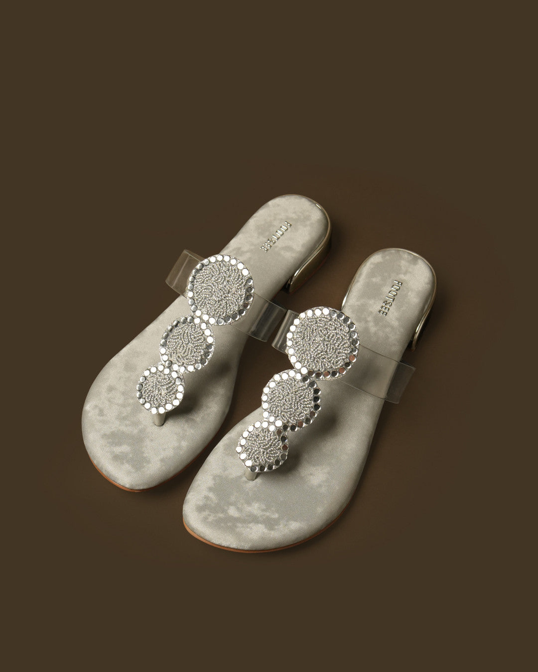 Trio Silver Disc-Detail Toe-Post Flat Sandal