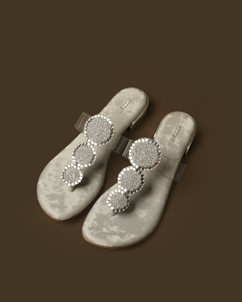 Trio Silver Disc-Detail Toe-Post Flat Sandal