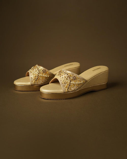 Swarna - Champagne Gold