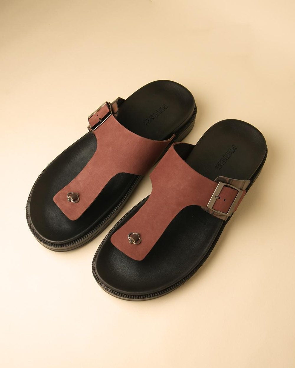 Roam Rust Toe-Post Sandal